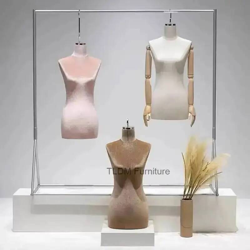 Présentoir de vêtements suspen - The Wedding Supply Store avis et prix