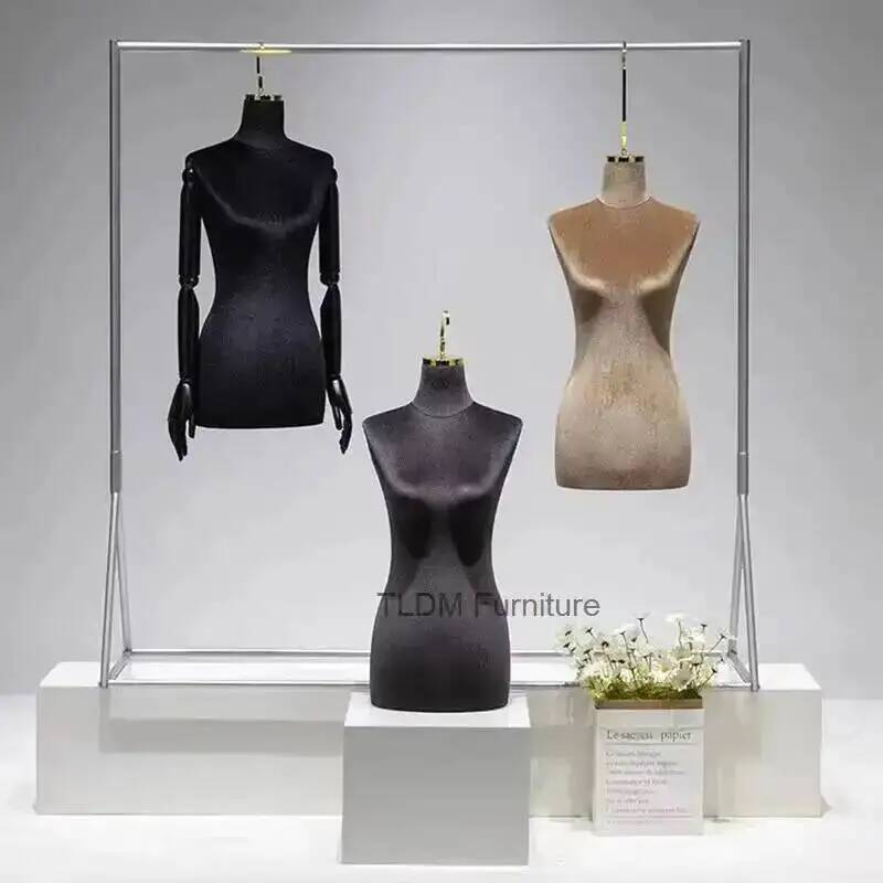 Présentoir de vêtements suspen - The Wedding Supply Store avis et prix